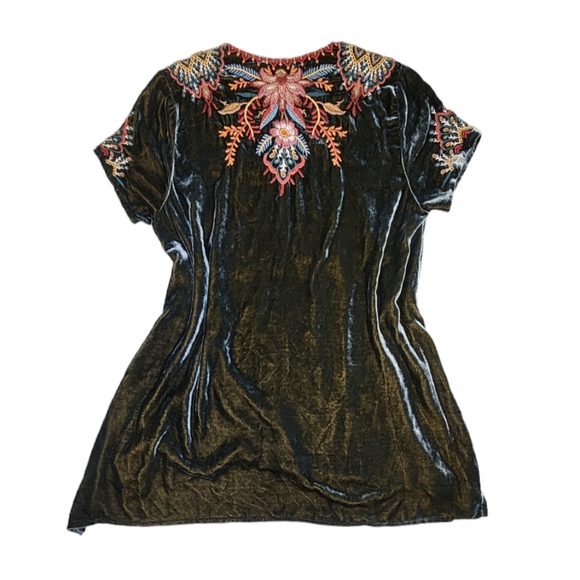 Johnny Was Aivita Velvet Drape Top - Picture 2 of 8